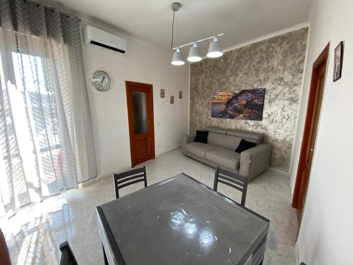 Sea&Sun Apartament Chiaia Наполи Екстериор снимка